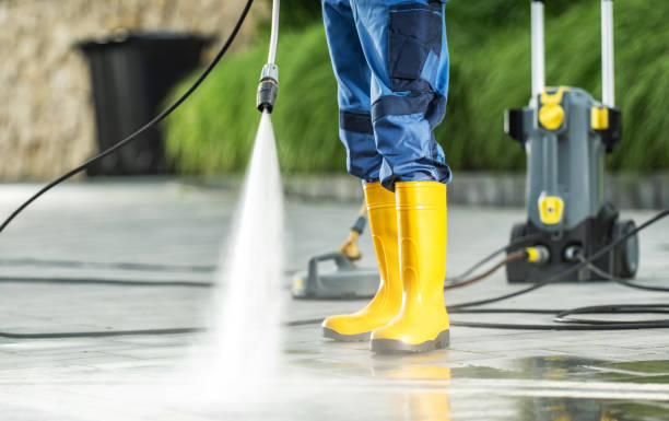 Best Garage Pressure Washing  in Sellersburg, IN